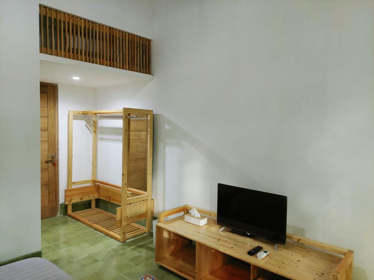 Komoreya Guesthouse Kejayan Exteriör bild